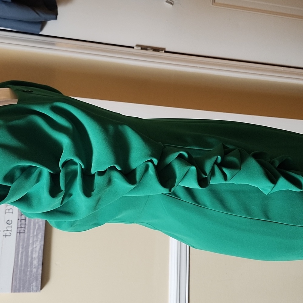 ANTONIO MELANI Vibrant Green Long Sleeve Dress - Picture 5 of 6